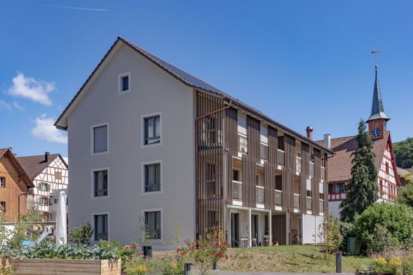 03-c-aussen-haus-bD7B43D30-3EF6-3121-7E71-EC908B214744.jpg