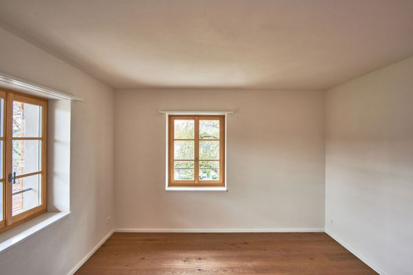 09-u-whg-glatt-og-zimmer94AB9D30-93A8-7C45-FC43-C6FF4957B82C.jpg