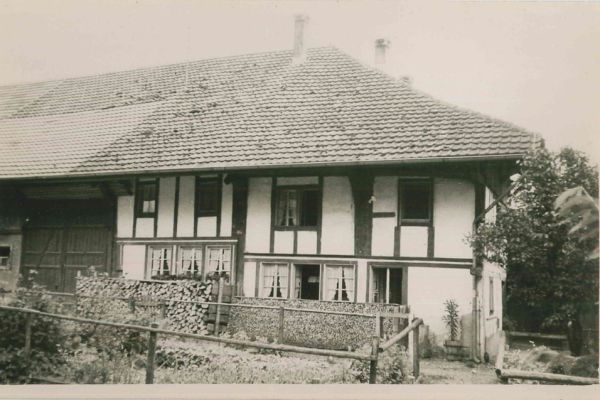 09-v-altes-fotoA9564298-3098-ABC9-AE38-C2C6591AB1DC.jpg