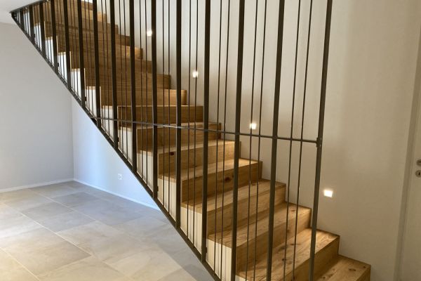 06-g-treppe5D4A1E77-2A3E-D53C-F581-3098652A6226.jpg