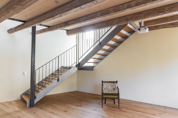 12-g-treppe947B408C-D71F-62A2-C80A-127D7CCAC0D6.jpg